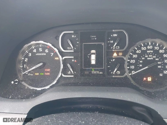 2018 Toyota Tundra 4WD SR5 with VIN 5TFDY5F14JX770184, listed as a IAAI auction lot 41303833 with 93,878 mi miles. Bid and sale history available at carsss.com. Image 7.