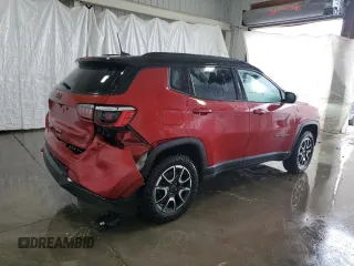 2025 Jeep Compass Trailhawk z VIN 3C4NJDDN8ST532442, wystawiony jako Copart lot #61386085 z przebiegiem 11 207 mil mil oraz Czysty tytuł • Clean title. Historia ofert i sprzedaży dostępna na DreamBid. Obrazek 3.