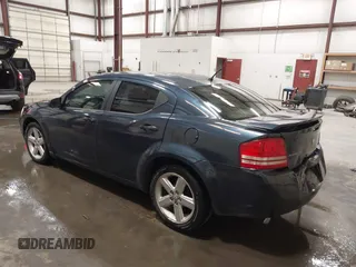 2008 Dodge Avenger SXT z VIN 1B3LC56R08N579174, wystawiony jako IAAI lot #41964299 z przebiegiem 124 540 mil mil oraz . Historia ofert i sprzedaży dostępna na DreamBid. Obrazek 3.