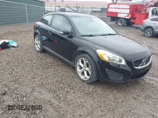 2013 Volvo C30 T5 with VIN YV1672MK8D2305313, listed as a IAAI auction lot 41715681 with 191,887 mi miles and . Bid and sale history available at DreamBid. Image 1.