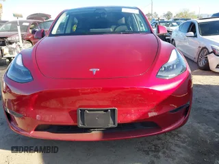 2025 Tesla Model Y Long Range with VIN 7SAYGDED8SF223993, listed as a IAAI auction lot 41743146 with 4,866 mi miles and . Bid and sale history available at DreamBid. Image 13.