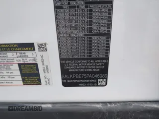 2023 Land Rover Range Rover SE z VIN SALKPBE75PA046989, wystawiony jako IAAI lot #42291562 z przebiegiem 42 292 mil mil oraz . Historia ofert i sprzedaży dostępna na DreamBid. Obrazek 9.