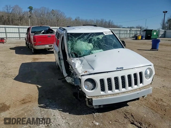 2016 Jeep Patriot Latitude z VIN 1C4NJPFB0GD507990, wystawiony jako Copart lot #48410695 z przebiegiem 102 148 mil mil oraz Szkoda całkowita • Salvage title. Historia ofert i sprzedaży dostępna na DreamBid. Obrazek 11.