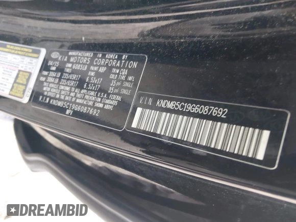 2016 Kia Sedona LX with VIN KNDMB5C19G6087692, listed as a IAAI auction lot 41187134 with 1 mi miles. Bid and sale history available at carsss.com. Image 9.