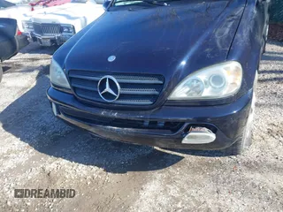 2004 Mercedes-Benz M-Class 3.5L with VIN 4JGAB57E74A468252, listed as a IAAI auction lot 41706046 with 126,119 mi miles. Bid and sale history available at carsss.com. Image 6.