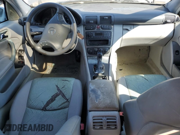 2004 Mercedes-Benz C 230 Kompressor z VIN WDBRF40J44F449334, wystawiony jako Copart lot #55531205 z przebiegiem 234 285 mil mil oraz Szkoda całkowita • Salvage title. Historia ofert i sprzedaży dostępna na DreamBid. Obrazek 8.