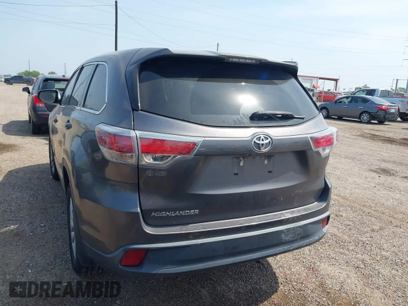 2016 Toyota Highlander LE Plus z VIN 5TDZKRFH0GS177710, wystawiony jako IAAI lot #41925612 z przebiegiem 134 357 mil mil oraz . Historia ofert i sprzedaży dostępna na DreamBid. Obrazek 3.