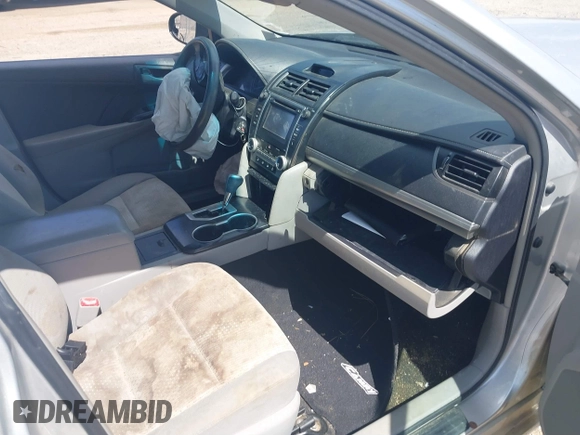 2014 Toyota Camry L with VIN 4T4BF1FK2ER433410, listed as a IAAI auction lot 41827639 with 191,842 mi miles. Bid and sale history available at carsss.com. Image 5.