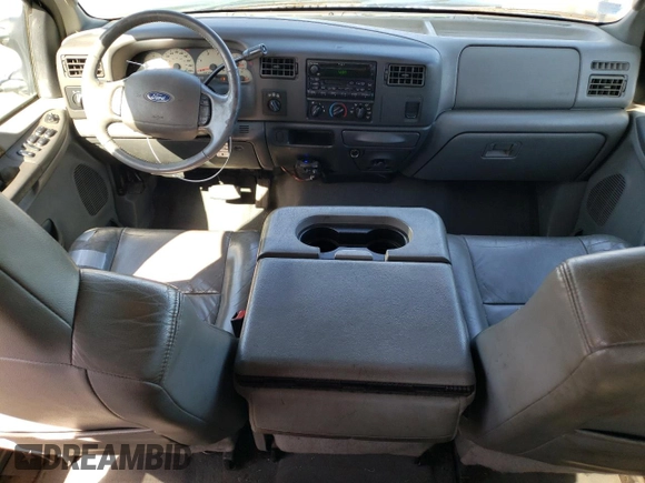 2003 Ford F-350 XL with VIN 1FTWW33P63ED32695, listed as a Copart auction lot 46732185 with 180,992 mi miles and Clean Title. Bid and sale history available at DreamBid. Image 8.