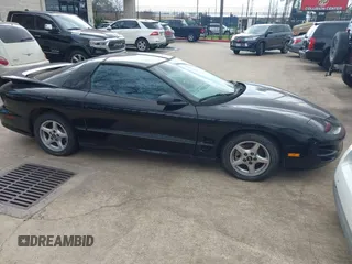 2000 Pontiac Firebird Formula z VIN 2G2FV22G1Y2104657, wystawiony jako IAAI lot #41510589 z przebiegiem Nie podano mil oraz . Historia ofert i sprzedaży dostępna na DreamBid. Obrazek 1.