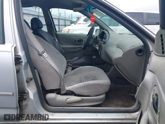 2000 Ford Contour SE Fleet с VIN 1FAFP6630YK140498, выставлен на аукционе IAAI как лот 42201222 с пробегом 264 655 миль миль и . История ставок и продаж доступна на DreamBid. Изображение 5.