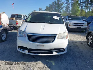 2014 Chrysler Town & Country Limited with VIN 2C4RC1GG8ER332790, listed as a IAAI auction lot 42050062 with 168,048 mi miles. Bid and sale history available at carsss.com. Image 12.