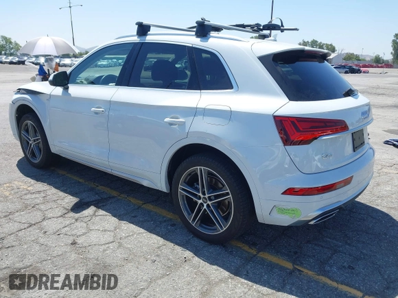 2021 Audi Q5 Premium Plus z VIN WA1E2AFY1M2043365, wystawiony jako IAAI lot #42286970 z przebiegiem 28 438 mil mil oraz . Historia ofert i sprzedaży dostępna na DreamBid. Obrazek 3.