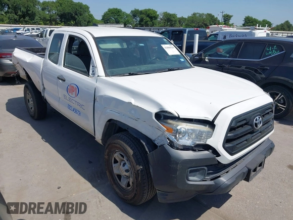 2017 Toyota Tacoma SR z VIN 5TFRX5GN7HX077159, wystawiony jako IAAI lot #42006928 z przebiegiem 92 121 mil mil oraz . Historia ofert i sprzedaży dostępna na DreamBid. Obrazek 1.