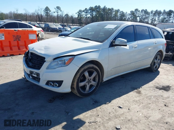 2011 Mercedes-Benz R 350 with VIN 4JGCB6FE5BA118387, listed as a IAAI auction lot 41434219 with 203,428 mi miles and . Bid and sale history available at carsss.com. Image 2.