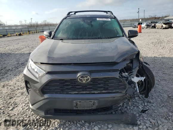 2020 Toyota RAV4 XLE with VIN 2T3P1RFV2LW106551, listed as a Copart auction lot 48983705 with 76,306 mi miles and Salvage Title. Bid and sale history available at DreamBid. Image 5.