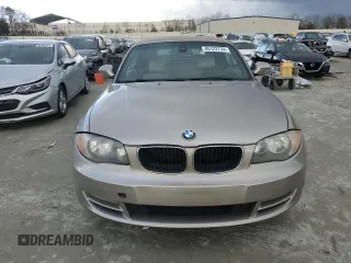 2010 BMW 1 Series 128i z VIN WBAUL7C53AVJ77295, wystawiony jako Copart lot #86122734 z przebiegiem 138 270 mil mil oraz Szkoda całkowita • Salvage title. Historia ofert i sprzedaży dostępna na DreamBid. Obrazek 5.