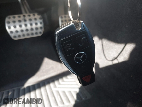 2006 Mercedes-Benz C 230 Sport z VIN WDBRF52HX6F771656, wystawiony jako IAAI lot #41603560 z przebiegiem 134 712 mil mil oraz . Historia ofert i sprzedaży dostępna na DreamBid. Obrazek 11.