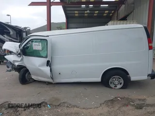 2017 Chevrolet Express Cargo Van with VIN 1GCWGAFF7H1110458, listed as a IAAI auction lot 41816496 with 32,593 mi miles. Bid and sale history available at carsss.com. Image 14.