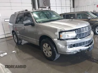 2008 Lincoln Navigator with VIN 5LMFU28568LJ20804, listed as a IAAI auction lot 42317638 with 276,256 mi miles and . Bid and sale history available at DreamBid. Image 1.