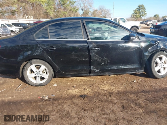 2012 Volkswagen Jetta TDI w/Premium with VIN 3VWLL7AJ2CM426050, listed as a IAAI auction lot 41332817 with 111,996 mi miles and . Bid and sale history available at DreamBid. Image 13.