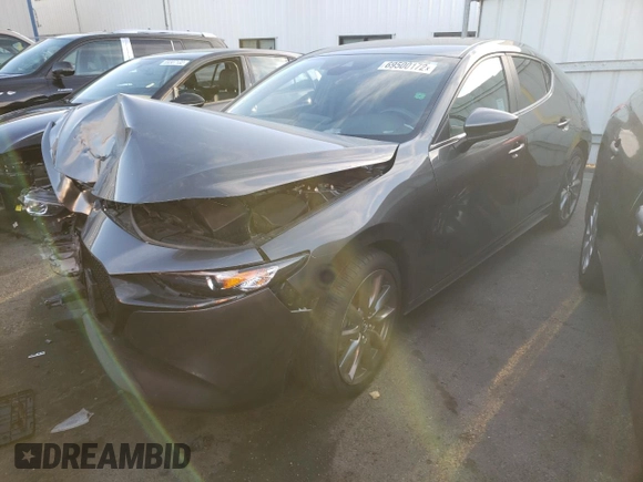 2019 Mazda Mazda3 Hatchback w/Preferred Pkg with VIN JM1BPAMM7K1118633, listed as a Copart auction lot 69500172 with 0 mi miles. Bid and sale history available at carsss.com. Image 1.