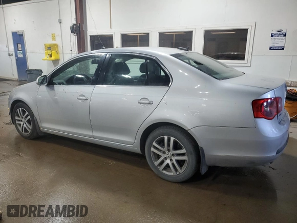 2006 Volkswagen Jetta 1.9L TDI with VIN 3VWDT71K16M682732, listed as a Copart auction lot 49012085 with 299,779 mi miles and Salvage title. Bid and sale history available at DreamBid. Image 2.