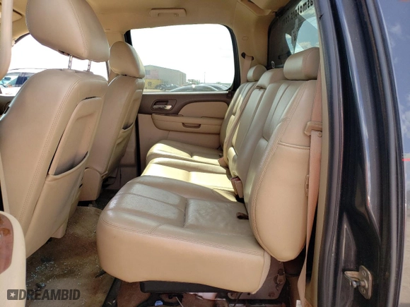 2011 Chevrolet Avalanche LT with VIN 3GNMCFE05BG196821, listed as a Copart auction lot 53075654 with 195,296 mi miles and Salvage Title. Bid and sale history available at carsss.com. Image 10.