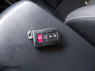 2018 Toyota RAV4 XLE with VIN JTMRFREV6JD222115, listed as a IAAI auction lot 41505367 with 118,126 mi miles. Bid and sale history available at carsss.com. Image 11.