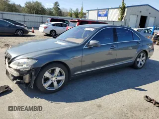 2010 Mercedes-Benz S 550 with VIN WDDNG7BB9AA335686, listed as a Copart auction lot 44241675 with 182,465 mi miles and Salvage Title. Bid and sale history available at DreamBid. Image 1.