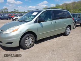 2006 Toyota Sienna CE with VIN 5TDZA23C56S563914, listed as a IAAI auction lot 42194324 with 313,885 mi miles and . Bid and sale history available at DreamBid. Image 2.