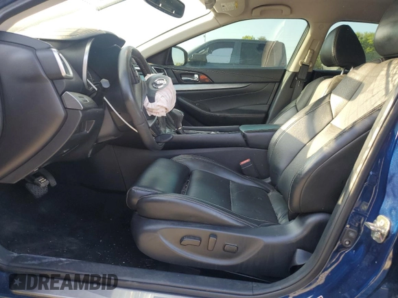2017 Nissan Maxima SR with VIN 1N4AA6AP3HC364350, listed as a Copart auction lot 53439725 with 103,464 mi miles and Salvage title. Bid and sale history available at DreamBid. Image 7.