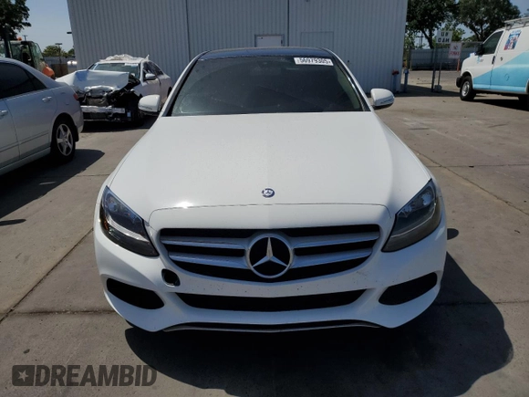 2015 Mercedes-Benz C 300 z VIN 55SWF4JB7FU066375, wystawiony jako Copart lot #56979305 z przebiegiem 107 032 mil mil oraz Szkoda całkowita • Salvage title. Historia ofert i sprzedaży dostępna na DreamBid. Obrazek 5.