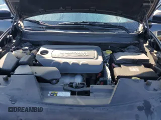 2014 Jeep Cherokee Latitude z VIN 1C4PJMCBXEW284645, wystawiony jako Copart lot #58838355 z przebiegiem 131 631 mil mil oraz Szkoda całkowita • Salvage title. Historia ofert i sprzedaży dostępna na DreamBid. Obrazek 12.