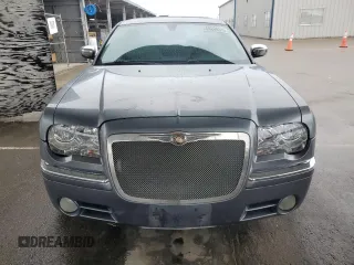 2006 Chrysler 300 C with VIN 2C3KA63H26H218136, listed as a Copart auction lot 49209315 with 215,682 mi miles and Salvage Title. Bid and sale history available at carsss.com. Image 5.