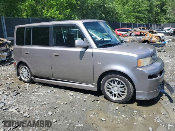 2005 Scion xB z VIN JTLKT324154018724, wystawiony jako Copart lot #55812565 z przebiegiem 117 745 mil mil oraz Szkoda całkowita • Salvage title. Historia ofert i sprzedaży dostępna na DreamBid. Obrazek 4.
