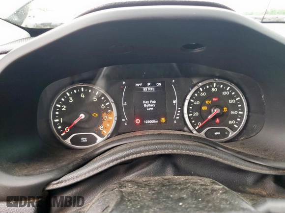 2017 Jeep Renegade Sport with VIN ZACCJAAB3HPG17236, listed as a Copart auction lot 60758135 with 123,000 mi miles and Salvage title. Bid and sale history available at DreamBid. Image 9.