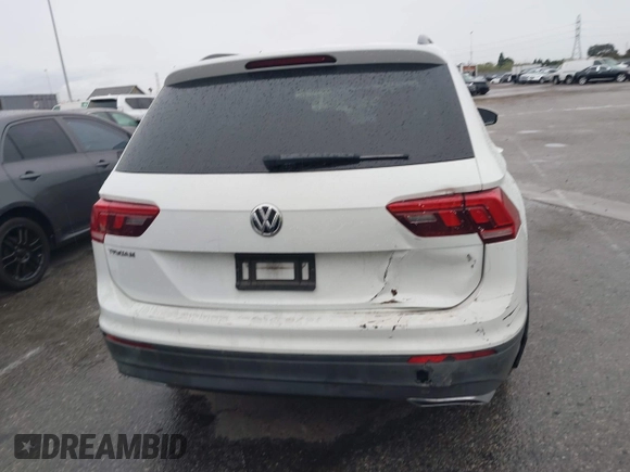 2019 Volkswagen Tiguan S z VIN 3VV1B7AX7KM018189, wystawiony jako IAAI lot #41741924 z przebiegiem 61 740 mil mil oraz . Historia ofert i sprzedaży dostępna na DreamBid. Obrazek 16.