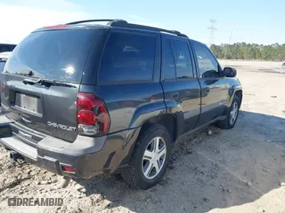 2004 Chevrolet TrailBlazer LS with VIN 1GNDT13S642447302, listed as a IAAI auction lot 41642656 with 181,297 mi miles. Bid and sale history available at carsss.com. Image 4.