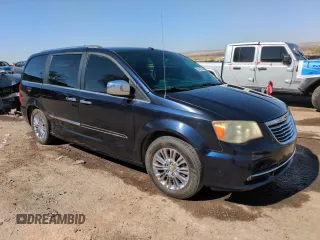 2011 Chrysler Town & Country Limited z VIN 2A4RR6DG8BR749266, wystawiony jako Copart lot #52408075 z przebiegiem 249 634 mil mil oraz Szkoda całkowita • Salvage title. Historia ofert i sprzedaży dostępna na DreamBid. Obrazek 4.