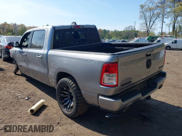 2019 Ram 1500 Big Horn z VIN 1C6SRFFT6KN733556, wystawiony jako IAAI lot #42151868 z przebiegiem 54 222 mil mil oraz . Historia ofert i sprzedaży dostępna na DreamBid. Obrazek 3.