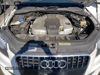 2015 Audi Q7 3.0L TDI Vorsprung Edition with VIN WA1WMCFEXFD025325, listed as a Copart auction lot 70868943 with 139,849 mi miles. Bid and sale history available at carsss.com. Image 12.