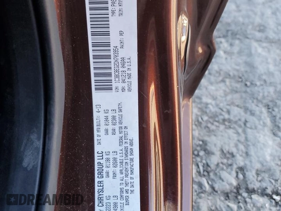 2013 Chrysler 200 Touring z VIN 1C3BCBEG2DN703954, wystawiony jako Copart lot #83641284 z przebiegiem 110 184 mil mil oraz Szkoda całkowita • Salvage title. Historia ofert i sprzedaży dostępna na DreamBid. Obrazek 12.
