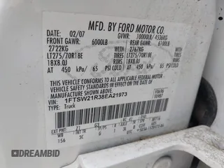 2008 Ford F-250 XL with VIN 1FTSW21R38EA21973, listed as a IAAI auction lot 42791994 with 216,889 mi miles and . Bid and sale history available at DreamBid. Image 9.