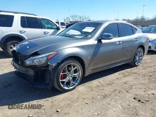 2018 Infiniti Q70 Luxe with VIN JN1BY1AR6JM220065, listed as a IAAI auction lot 41665033 with 135,905 mi miles and . Bid and sale history available at DreamBid. Image 2.
