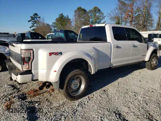 2019 Ford Super Duty F-450 DRW XL with VIN 1FT8W4DT0KEF64413, listed as a Copart auction lot 86074444 with 169,836 mi miles and Salvage Title. Bid and sale history available at carsss.com. Image 3.