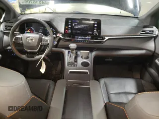 2022 Toyota Sienna XSE z VIN 5TDXRKEC5NS132033, wystawiony jako Copart lot #44216705 z przebiegiem 50 512 mil mil oraz Szkoda całkowita • Salvage title. Historia ofert i sprzedaży dostępna na DreamBid. Obrazek 8.