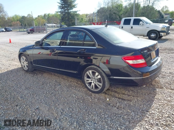 2008 Mercedes-Benz C 300 Sport z VIN WDDGF54X38F138356, wystawiony jako IAAI lot #41991750 z przebiegiem 128 673 mil mil oraz . Historia ofert i sprzedaży dostępna na DreamBid. Obrazek 3.