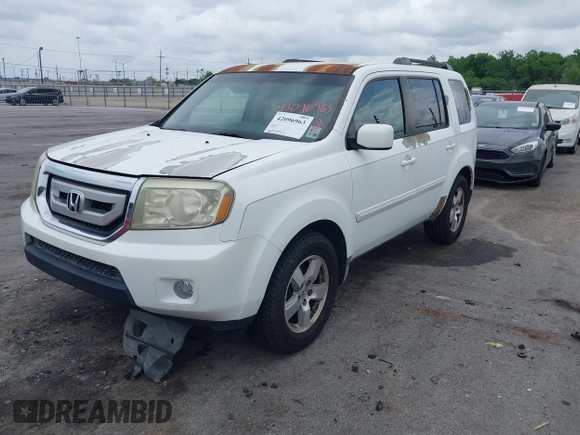 2011 Honda Pilot EX with VIN 5FNYF3H48BB029583, listed as a IAAI auction lot 42096963 with 263,545 mi miles and . Bid and sale history available at carsss.com. Image 2.