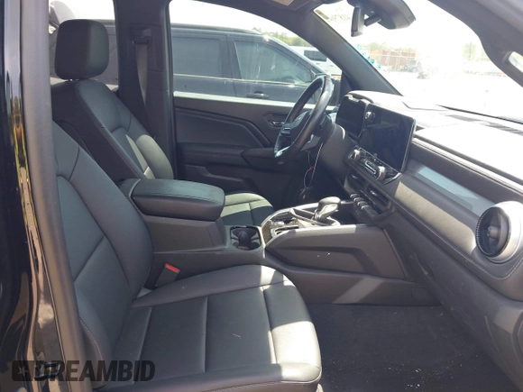 2023 Chevrolet Colorado 2WD LT with VIN 1GCPSCEK8P1138166, listed as a IAAI auction lot 41879642 with 54,642 mi miles and . Bid and sale history available at DreamBid. Image 5.